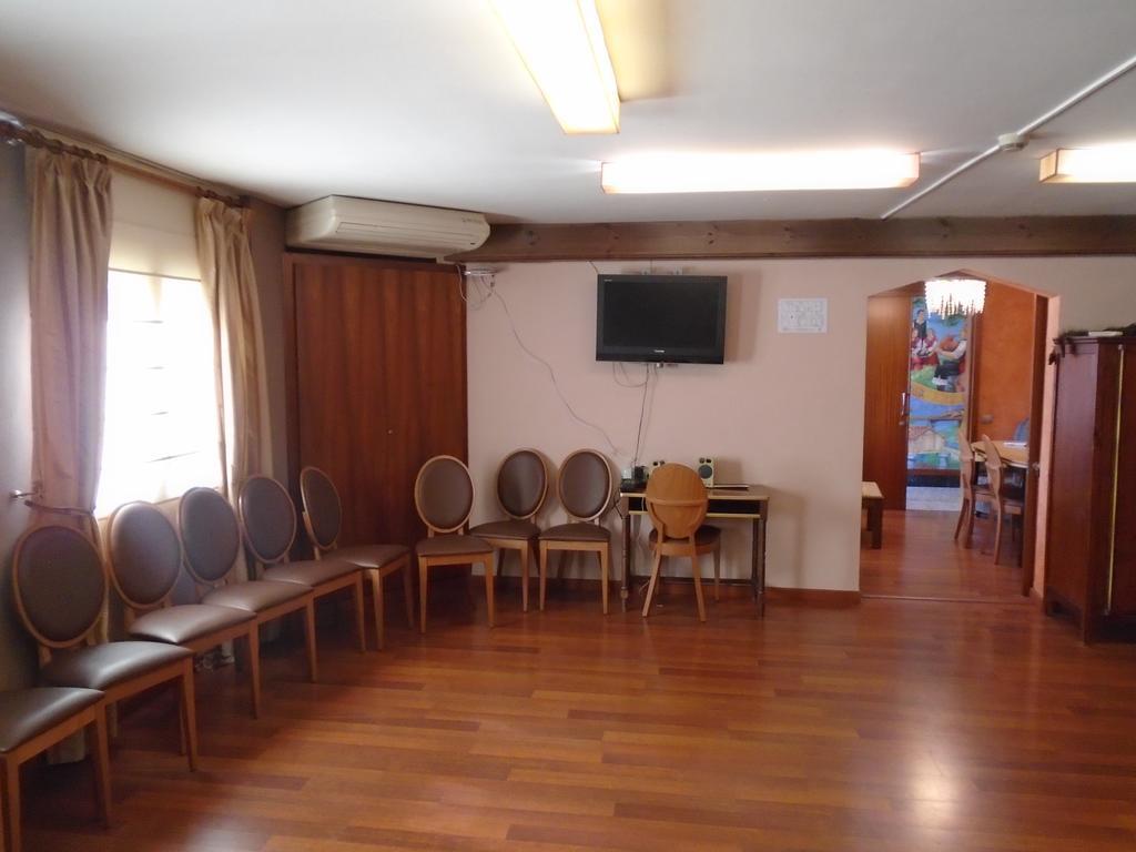 Hostal Fonda Galicia Cardedeu Exterior foto